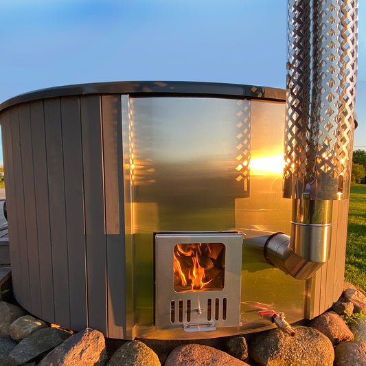 SaunaLife Outdoor Wood Burning Hot Tub Model S4B